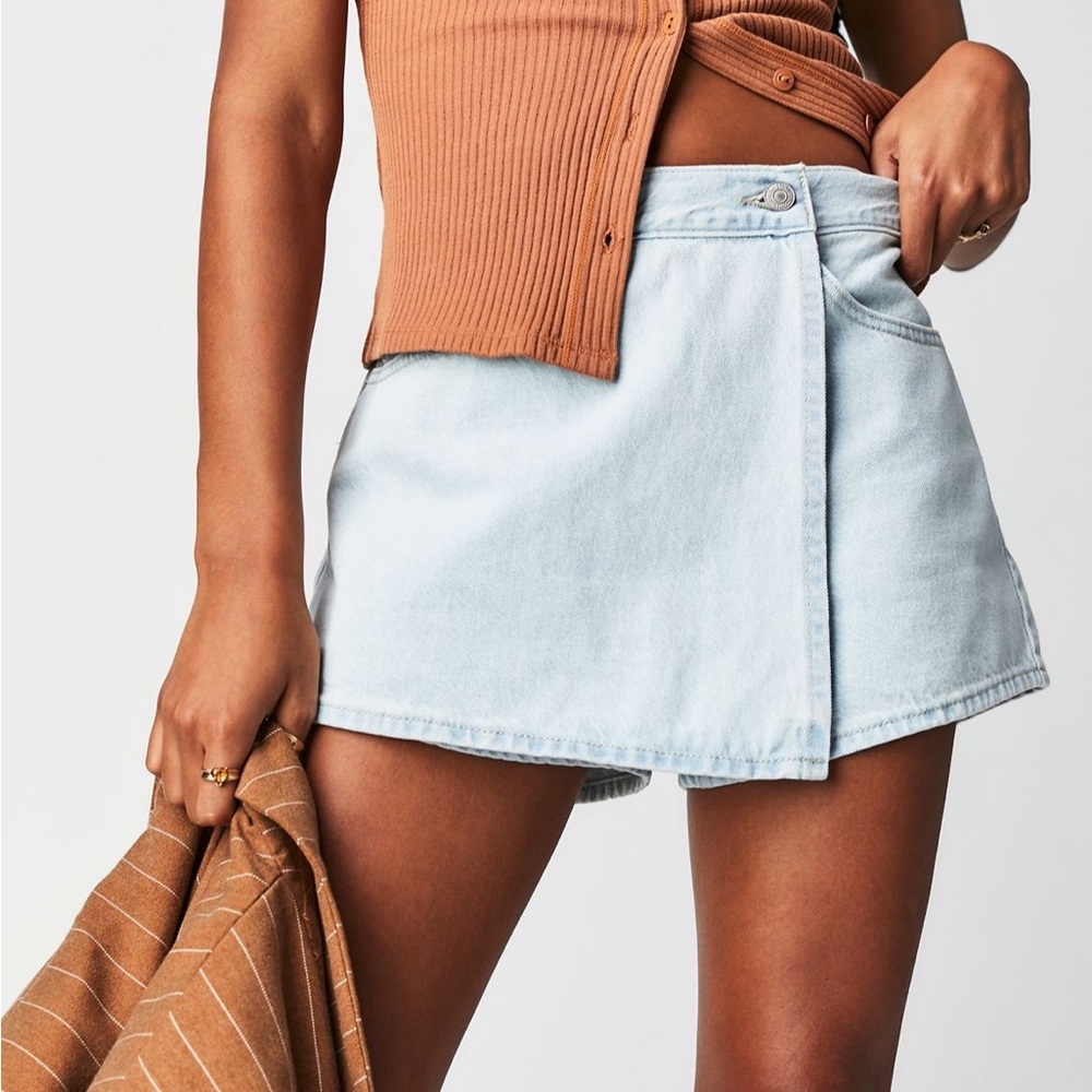 Denim Levi’s Skort
